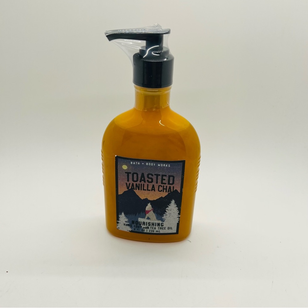 NWT Bath & Body Works Hand Soap With Tea Tree Oil Toasted Vanilla Chai 8 oz